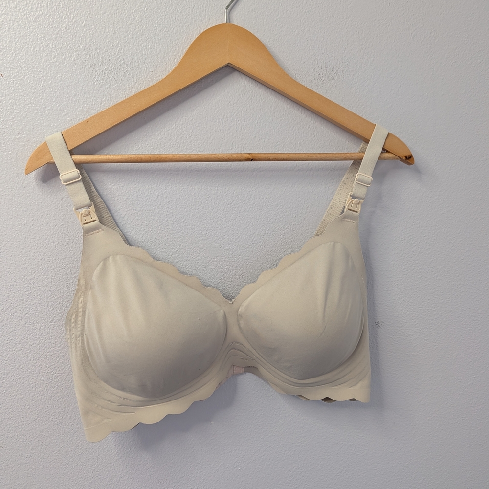 Everyday Comfort Wireless Beige Bra - Smooth Support